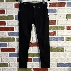 DL1961 Emma Jegging in Riker Skinny 360 Stretch -‎ Size 26
